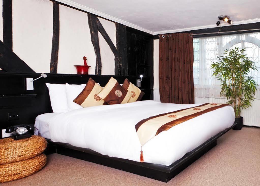 House Of Agnes Hotel แคนเทอร์เบอรี ภายนอก รูปภาพ